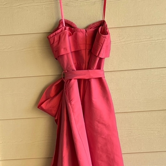 ORGANZA EVENING GOWN NEW WITH TAGS - SIZE 16 - Picture 2 of 5